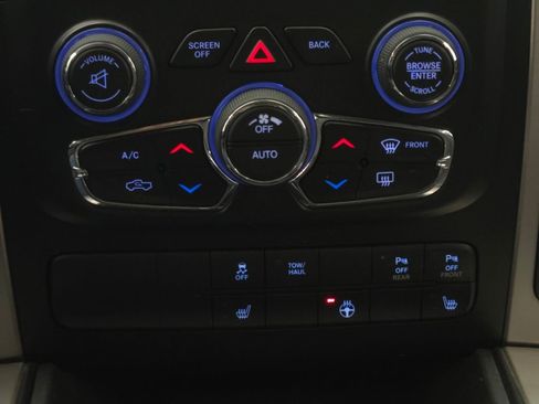 Used 2017 RAM 1500 Big Horn image 25