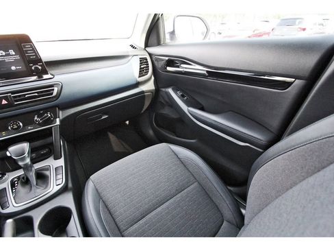 Used 2021 Kia Seltos S FWD image 13