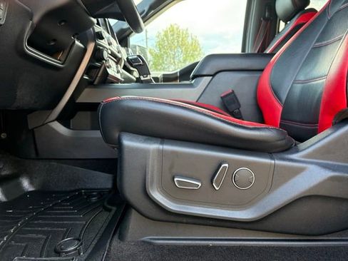 Used 2018 Ford F150 Lariat w/ Equipment Group 502A Luxury AWD/4WD image 27