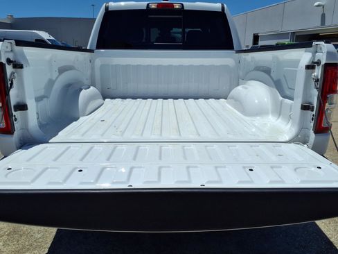 Used 2024 RAM 1500 Big Horn AWD/4WD image 22
