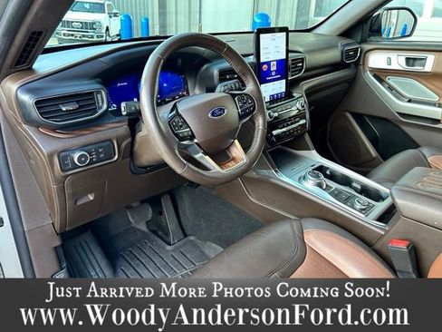 Used 2022 Ford Explorer King Ranch w/ Premium Technology Package AWD/4WD image 8