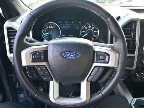 Used 2020 Ford F150 Lariat image 19