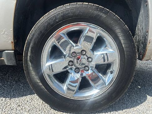 Used 2007 Chevrolet Avalanche LTZ w/ LTZ Preferred Equipment Group AWD/4WD image 2