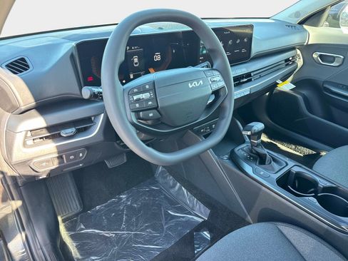 New 2026 Kia K4 LXS image 15