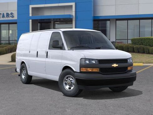New 2026 Chevrolet Express 2500 w/ Driver Convenience Package RWD image 28