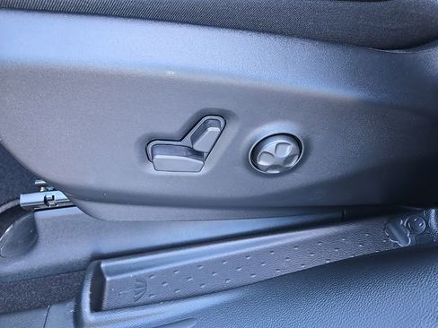 New 2026 Chrysler Pacifica Limited w/ Trailer Tow Group image 35