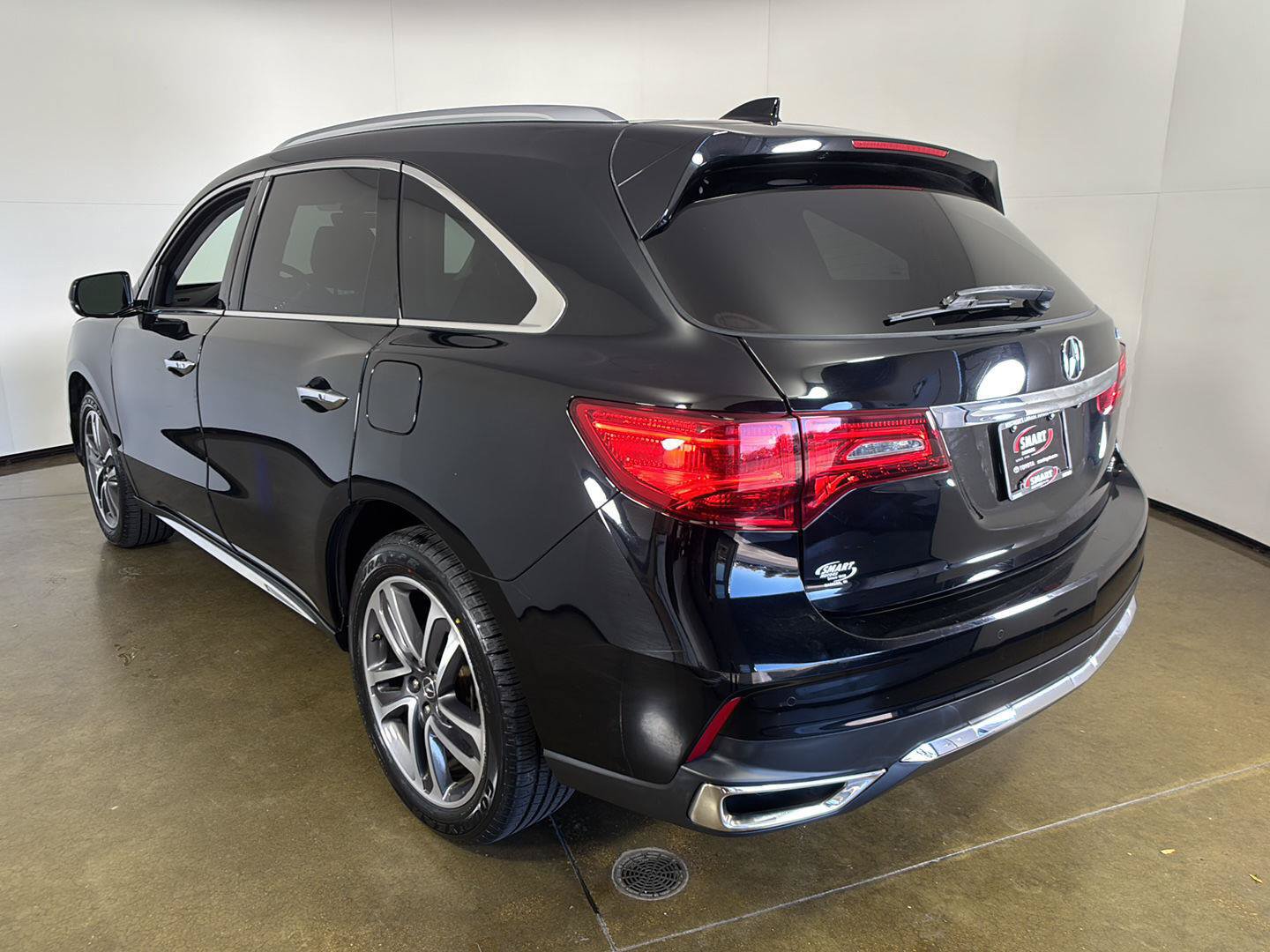 Used 2018 Acura MDX w/ Advance Package AWD/4WD image 14