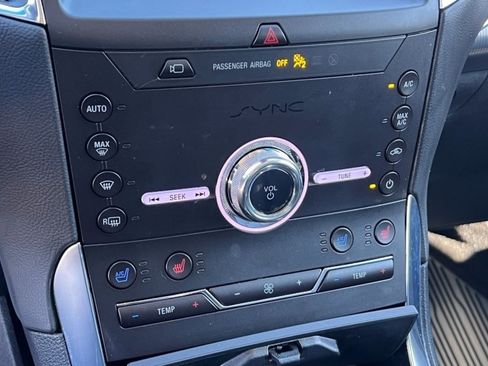 Used 2020 Ford Edge Titanium w/ Equipment Group 301A image 22