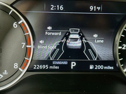 Used 2023 Nissan Rogue SL w/ SL Premium Package FWD image 18