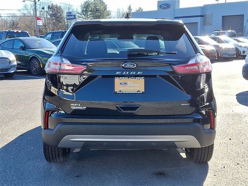 Certified 2022 Ford Edge SEL w/ Convenience Package image 6