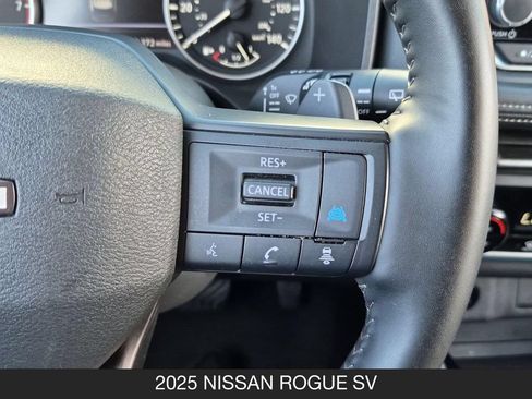 Certified 2025 Nissan Rogue SV FWD image 18