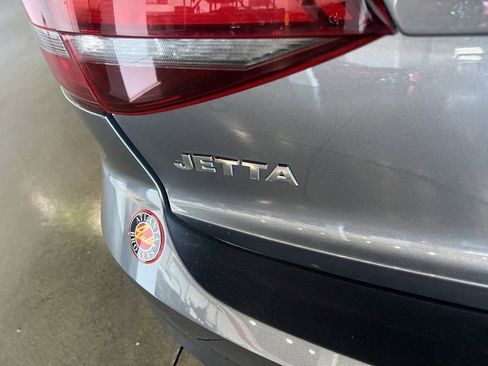 Used 2018 Volkswagen Jetta Wolfsburg Edition image 40