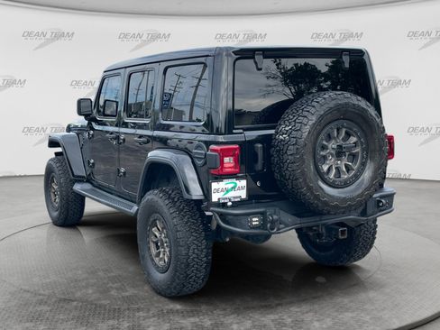 Used 2019 Jeep Wrangler Unlimited Sahara AWD/4WD image 6