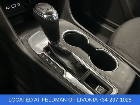 Used 2019 Chevrolet Equinox LT image 15