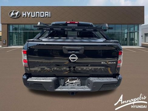Used 2024 Nissan Frontier SL w/ Technology Package AWD/4WD image 4