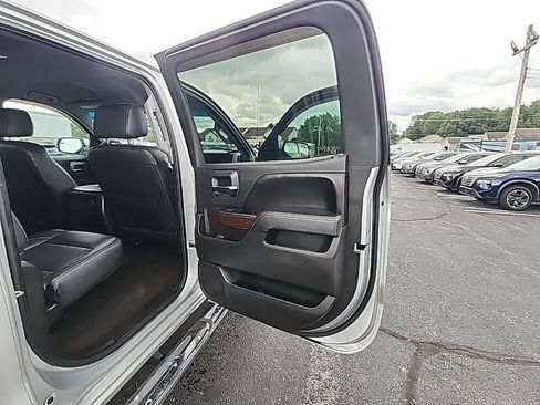 Used 2015 GMC Sierra 1500 SLE w/ SLE Value Package AWD/4WD image 11