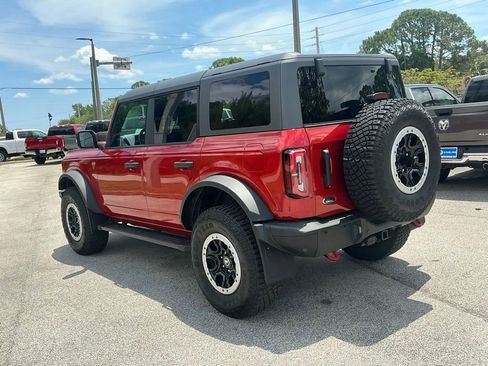 Used 2023 Ford Bronco Badlands AWD/4WD image 4