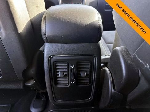 Used 2012 Jeep Grand Cherokee Laredo w/ Laredo E Group image 9