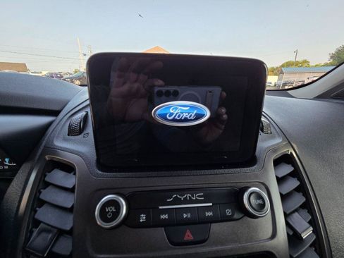 Used 2022 Ford Transit Connect XLT FWD image 25