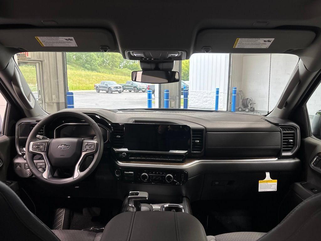 New 2026 Chevrolet Silverado 1500 RST AWD/4WD image 11