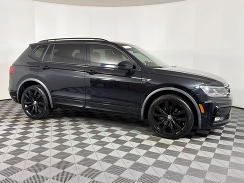 Used 2020 Volkswagen Tiguan SE R-Line FWD image 6