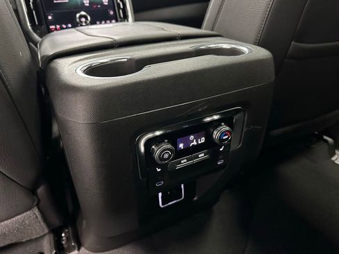 Used 2025 GMC Yukon XL Denali w/ Sun & Power Step Package AWD/4WD image 45