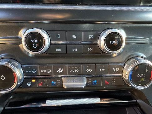 Used 2022 Ford F150 Platinum w/ Equipment Group 701A High image 17