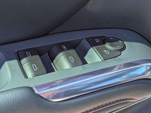 New 2026 Chevrolet Traverse Z71 image 9