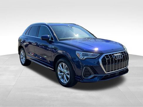 Used 2024 Audi Q3 2.0T Premium AWD/4WD image 4