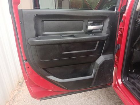 Used 2019 RAM 3500 Tradesman w/ Chrome Appearance Group image 31