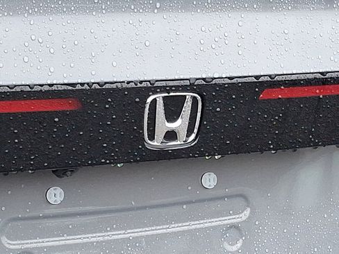 New 2025 Honda Accord SE image 5