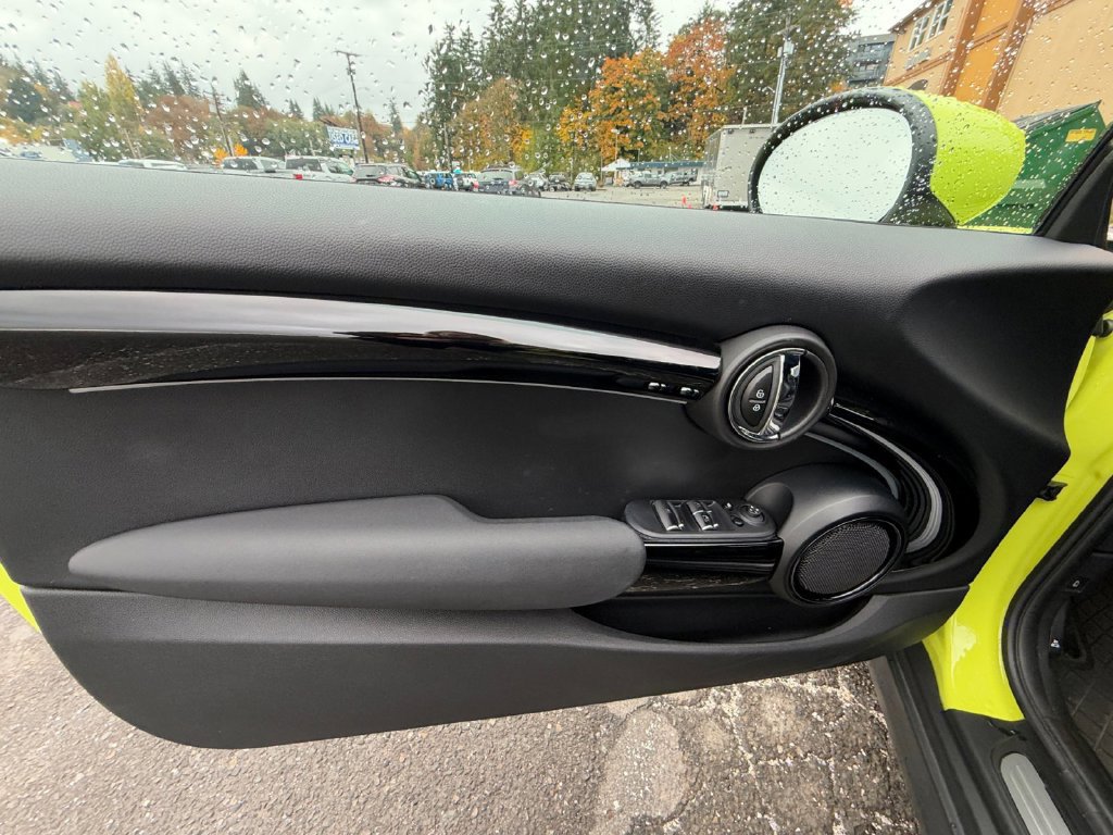 Used 2023 MINI Cooper S w/ Signature Upholstery Package FWD image 13