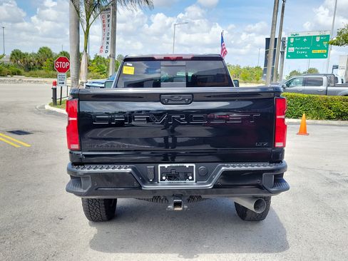 Used 2026 Chevrolet Silverado 2500 LTZ w/ Trail Boss Package AWD/4WD image 6