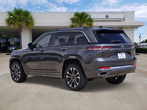 Used 2022 Jeep Grand Cherokee Overland RWD image 6