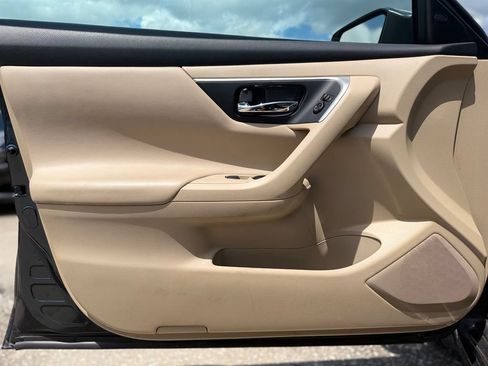 Used 2017 Nissan Altima 2.5 SV FWD image 13