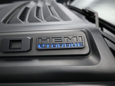 Used 2023 RAM 1500 Laramie AWD/4WD image 10