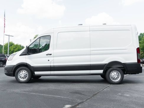 New 2026 Ford Transit 250 148 Medium Roof RWD image 5