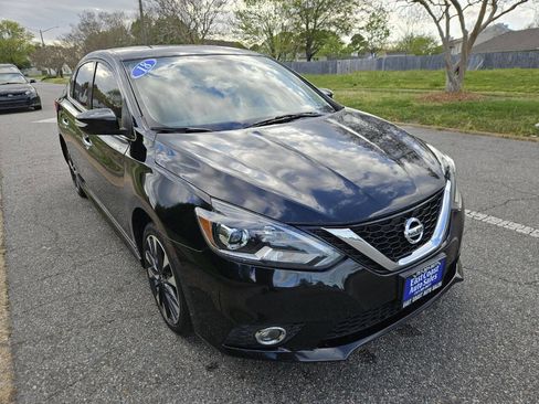 Used 2018 Nissan Sentra SR FWD image 9