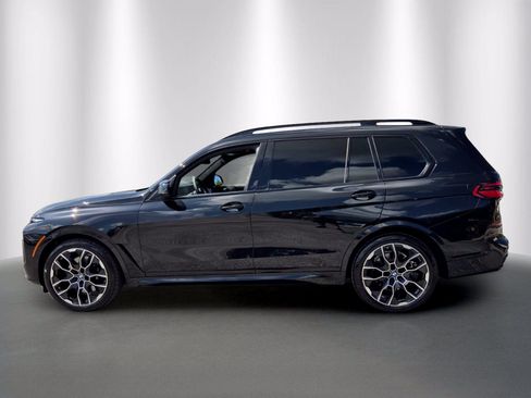 Certified 2025 BMW X7 xDrive40i w/ M Sport Package AWD/4WD image 4