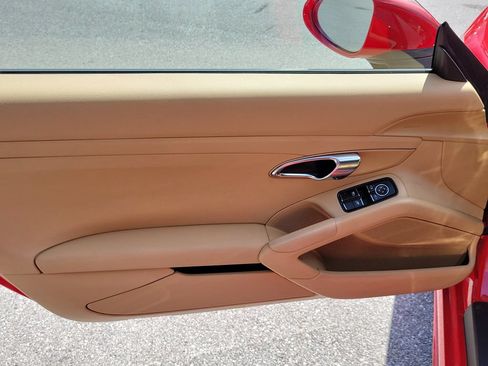 Certified 2017 Porsche 718 Boxster RWD image 20
