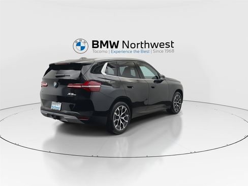 Used 2026 BMW X3 xDrive30 w/ Premium Package AWD/4WD image 3