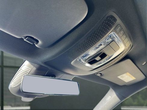 Used 2025 Mercedes-Benz CLA 250 4MATIC image 27