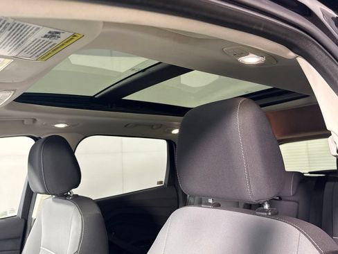 Used 2014 Ford Escape SE FWD image 17