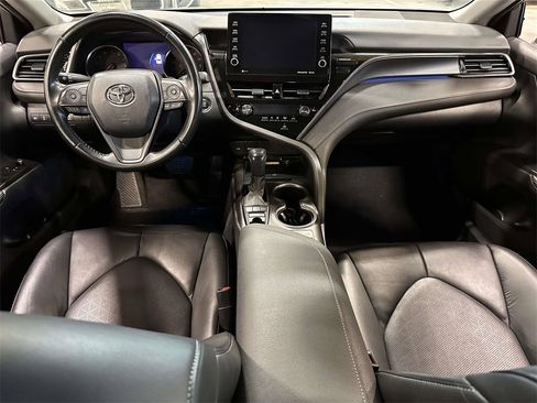 Used 2023 Toyota Camry XSE image 17