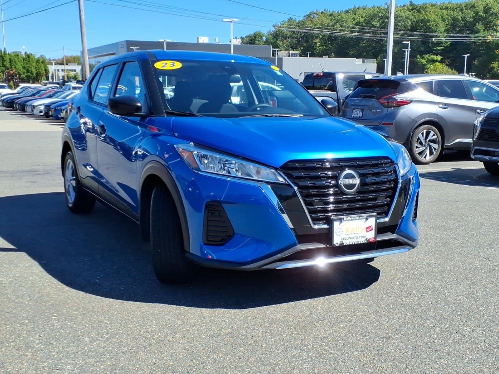 Used 2023 Nissan Kicks S FWD image 3