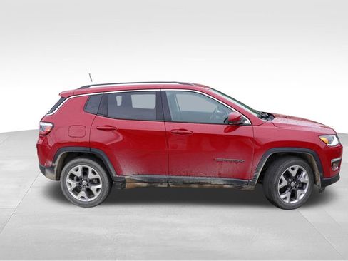 Used 2018 Jeep Compass Limited w/ Navigation Group FWD image 2