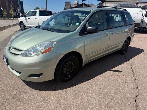 Used 2008 Toyota Sienna CE FWD image 8
