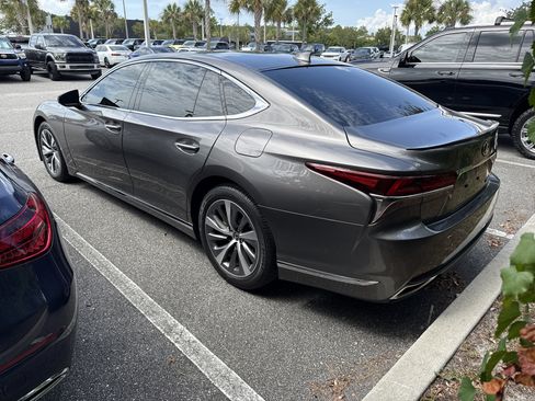 Used 2020 Lexus LS 500 AWD w/ Accessory Package (Z2) image 4