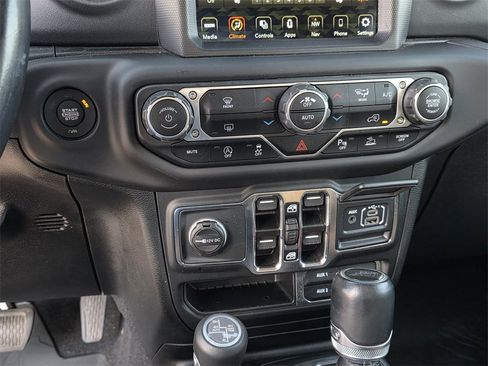 Used 2021 Jeep Gladiator Overland w/ Popular Equipment Package image 15