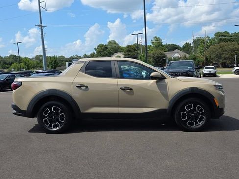 Used 2023 Hyundai Santa Cruz SEL AWD/4WD image 6